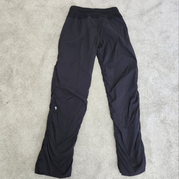 Ivivva By Lululemon Black Dance Studio Baggy Pants Joggers Size 14 Kids Lulu - Picture 11 of 11
